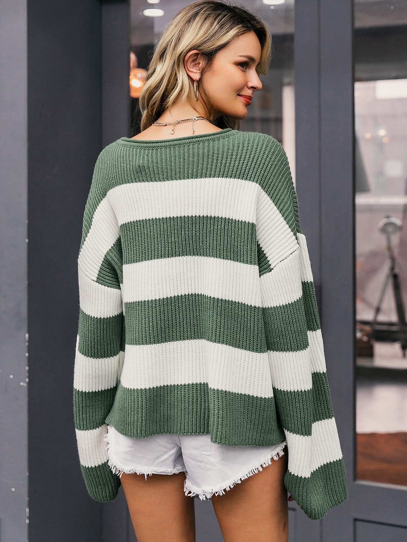 COLOR BLOCK DROP SWEATER