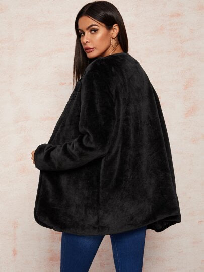 OVERSIZED BLACK COAT